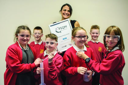 Barnsbury Primary School receives science award