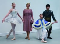 Dancers find joy in online ballet