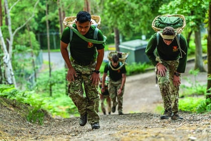 Army Training Regiment takes on Doko challenge for NHS