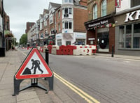 Chertsey Road closes for resurfacing