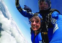 Postie takes on 15,000ft skydive for Mind