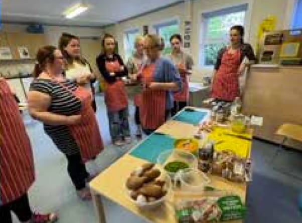 Bushy Leaze Children and Families Centre, Alton, and The Tantum Trust run a cooking on a budget course, June 2023.