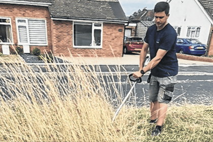 Fed-up residents deliver sharp response to council over grass cutting