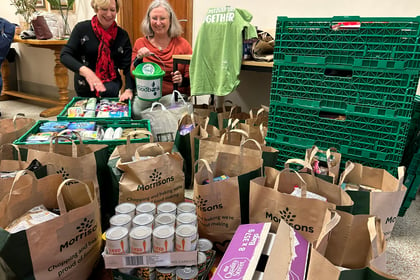 Supermarkets join with North West Surrey Synagogue to help foodbank
