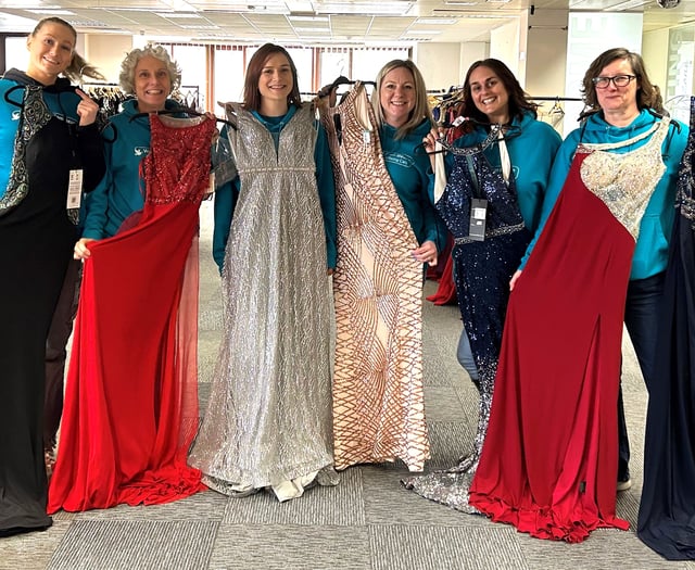 Woking Hospice presents Prom wear that doesn't break the budget