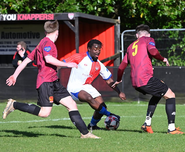 Freak Farnham Town goal ends Knaphill's title challenge