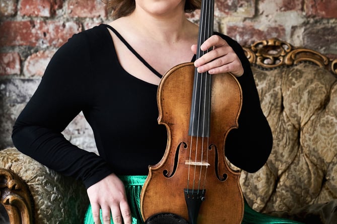 Chloe Hanslip violinist