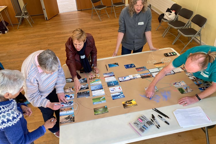 Drawing at the climate fresk workshop