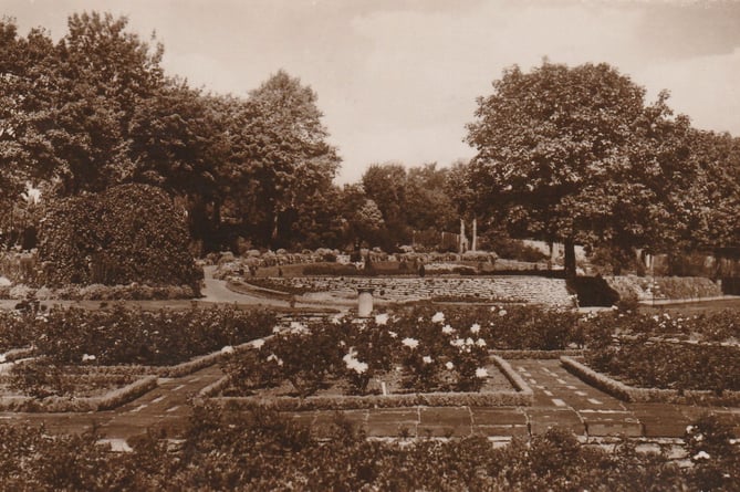 Old postcard showing Woking Park