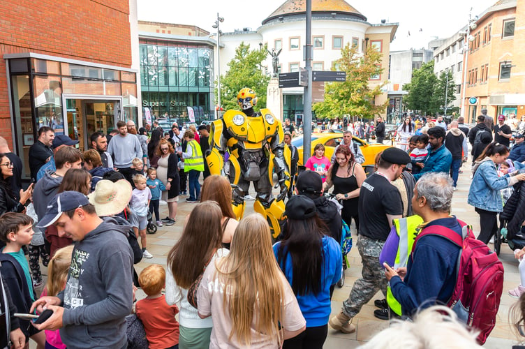 Transformer Bumblebee was at a previous show