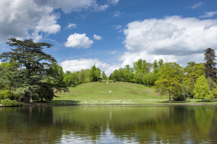 Turf amphitheatre at Claremont Landscape Garden © National Trust Andrew Butler-LR