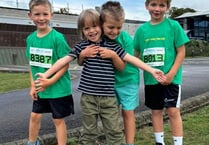 'George's running team' raises £2,000 to thank cancer hospital