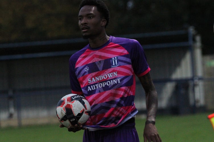 Action from Sheerwater's 3-0 win against Epson & Ewell (Photo: Dan Eicke)